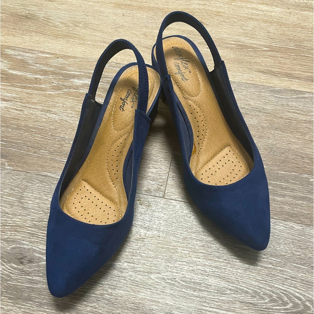 Dexflex Comfort navy blue slingback heels size 7.5
